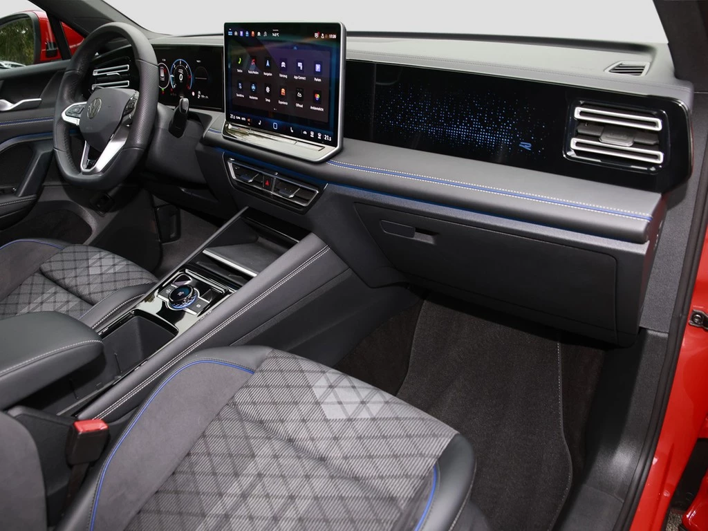 Volkswagen Tiguan 2.0 TDI DSG 4M R-Line AHK, Standhzg., Pano., 360°Kam., 20"Alu.,