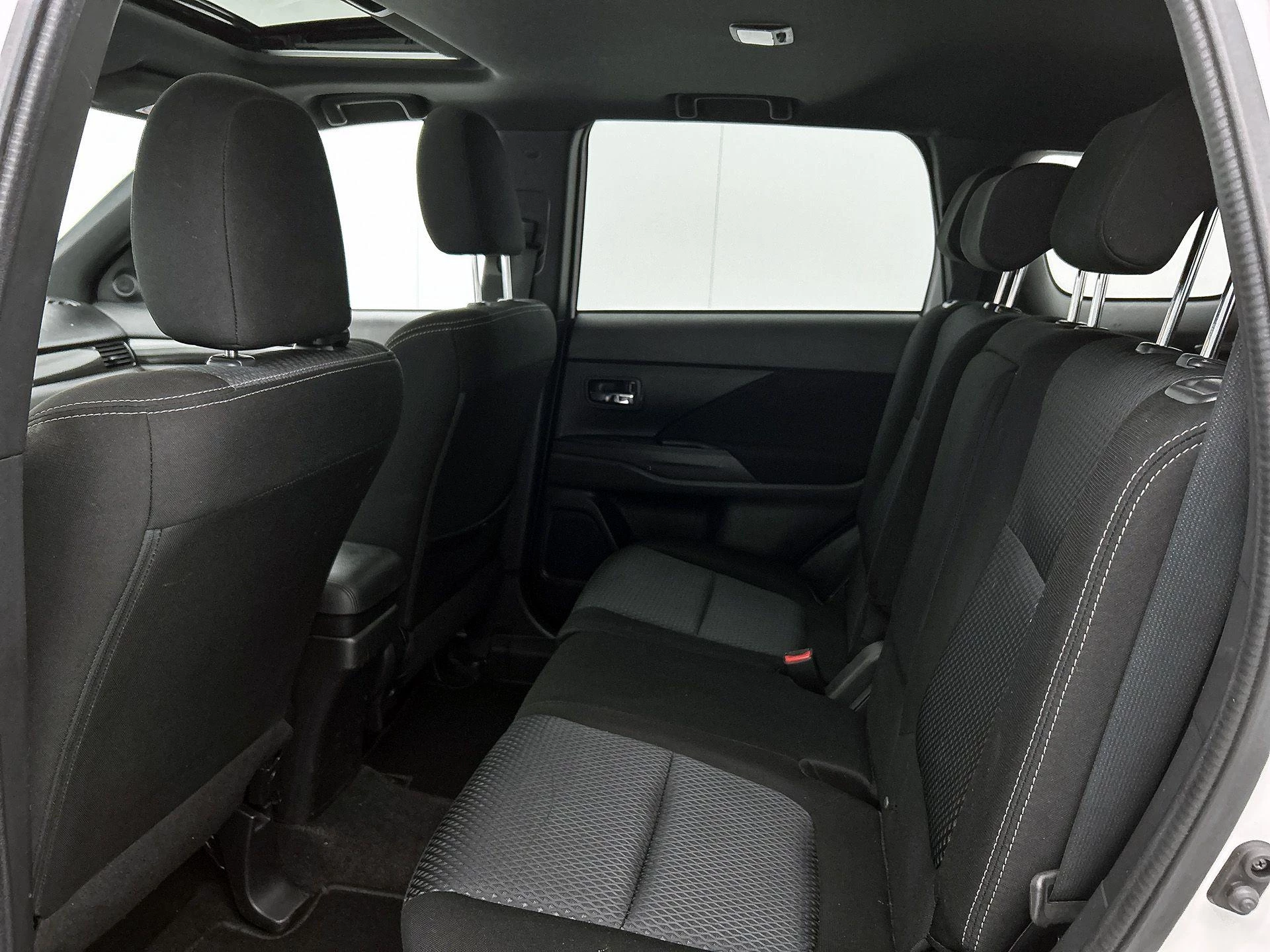 Mitsubishi-Outlander-image-26