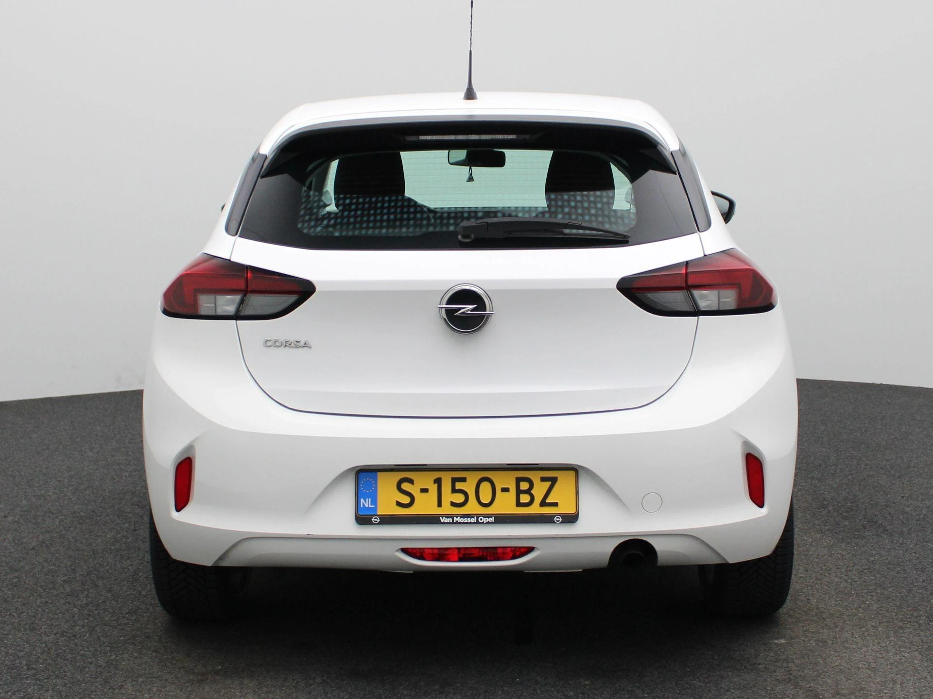 Opel-Corsa-image-5