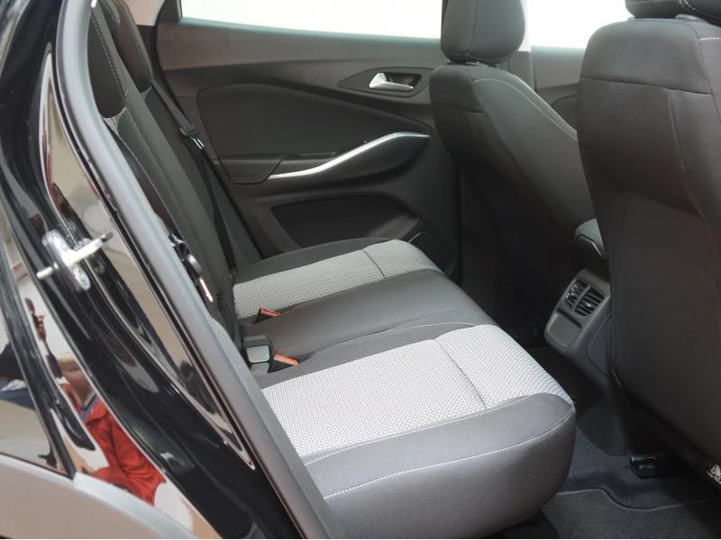 Opel-Grandland X-image-13