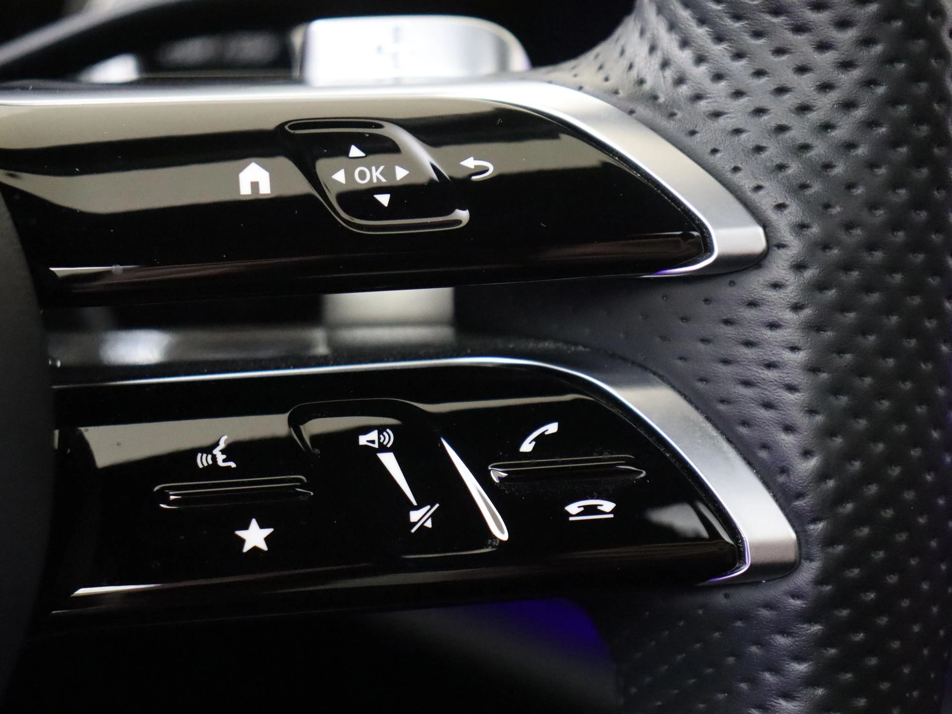 Mercedes-Benz-E-Klasse-image-14