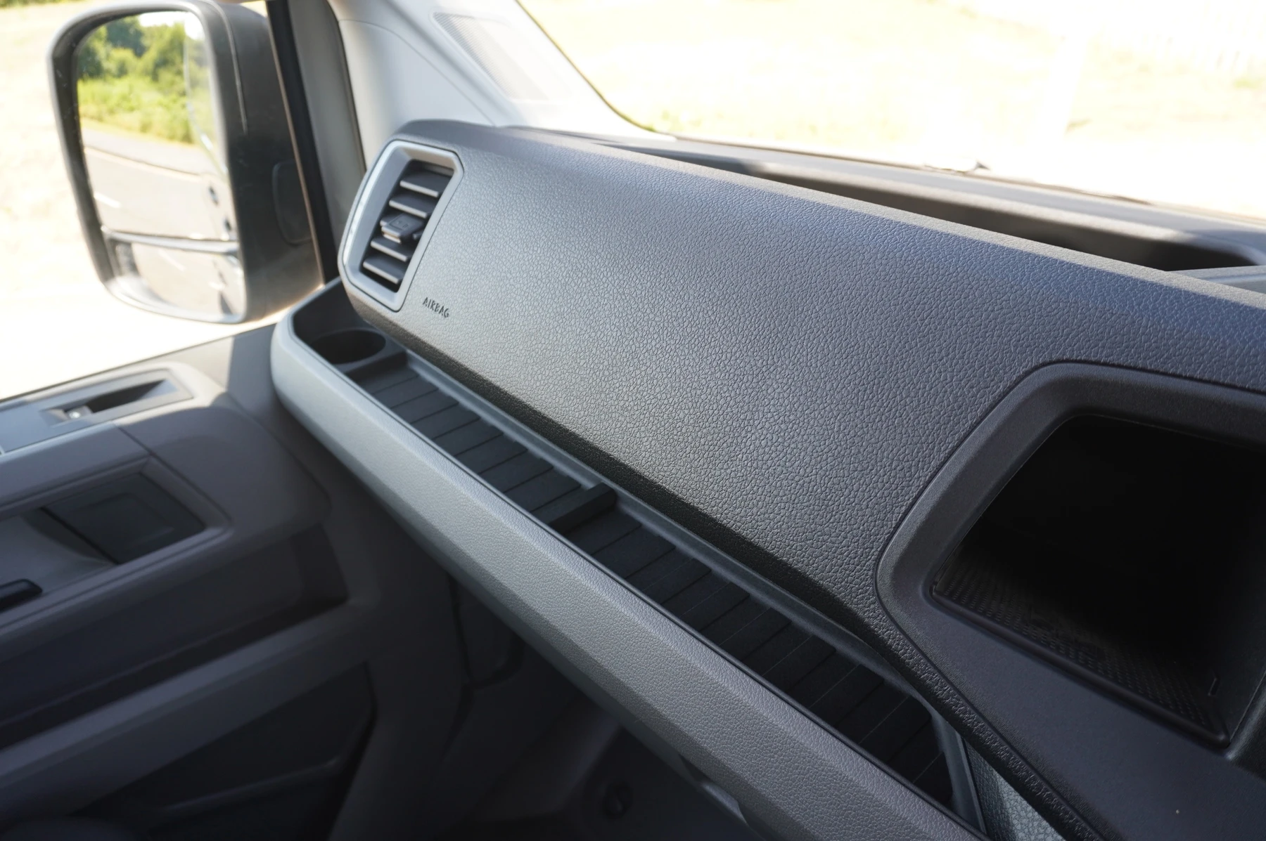 Volkswagen-Crafter-image-36