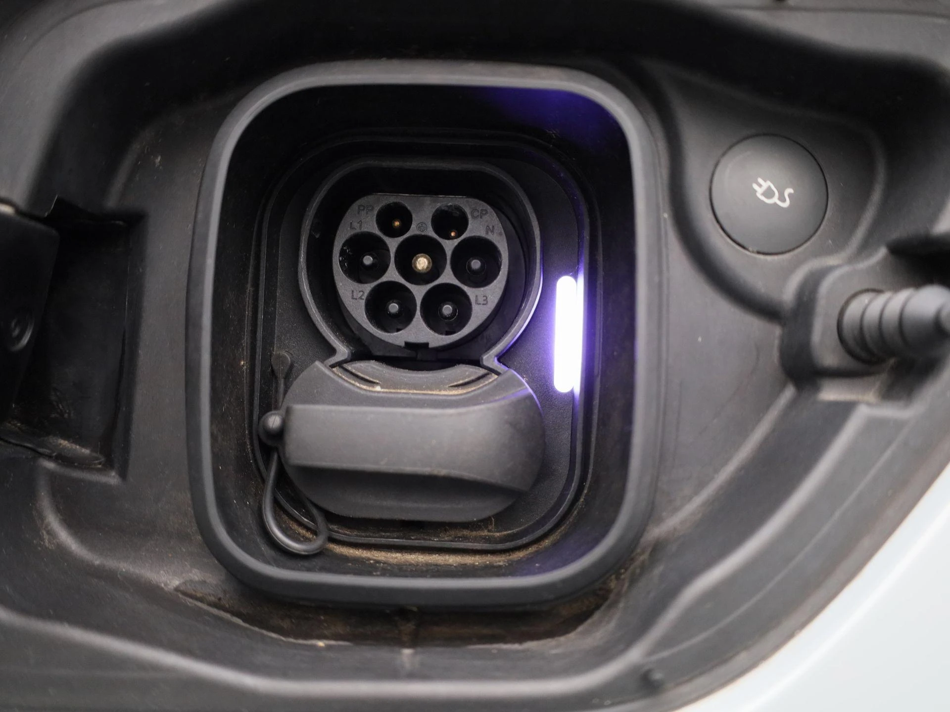 Polestar-2-image-13