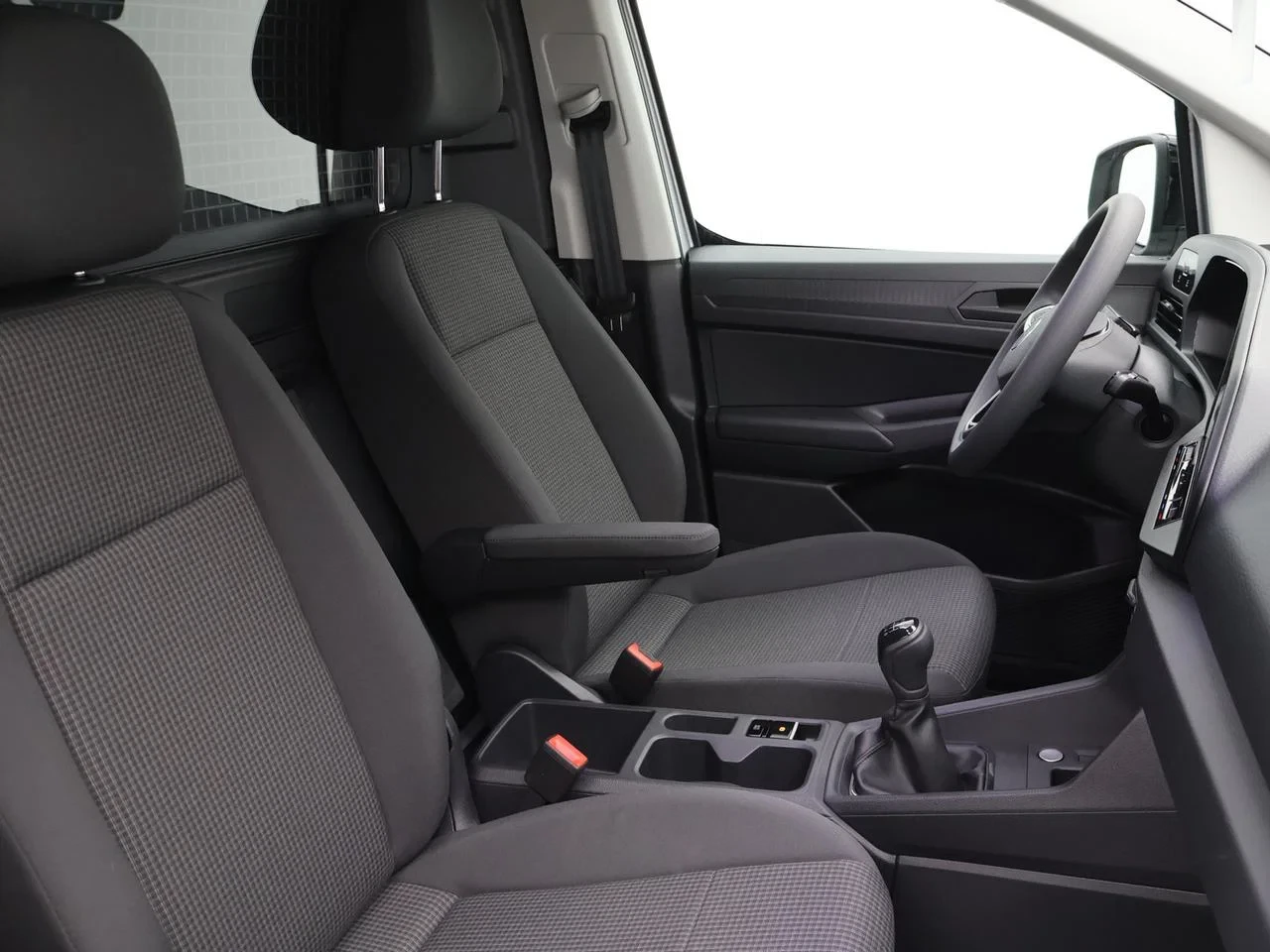 Volkswagen-Caddy-image-18
