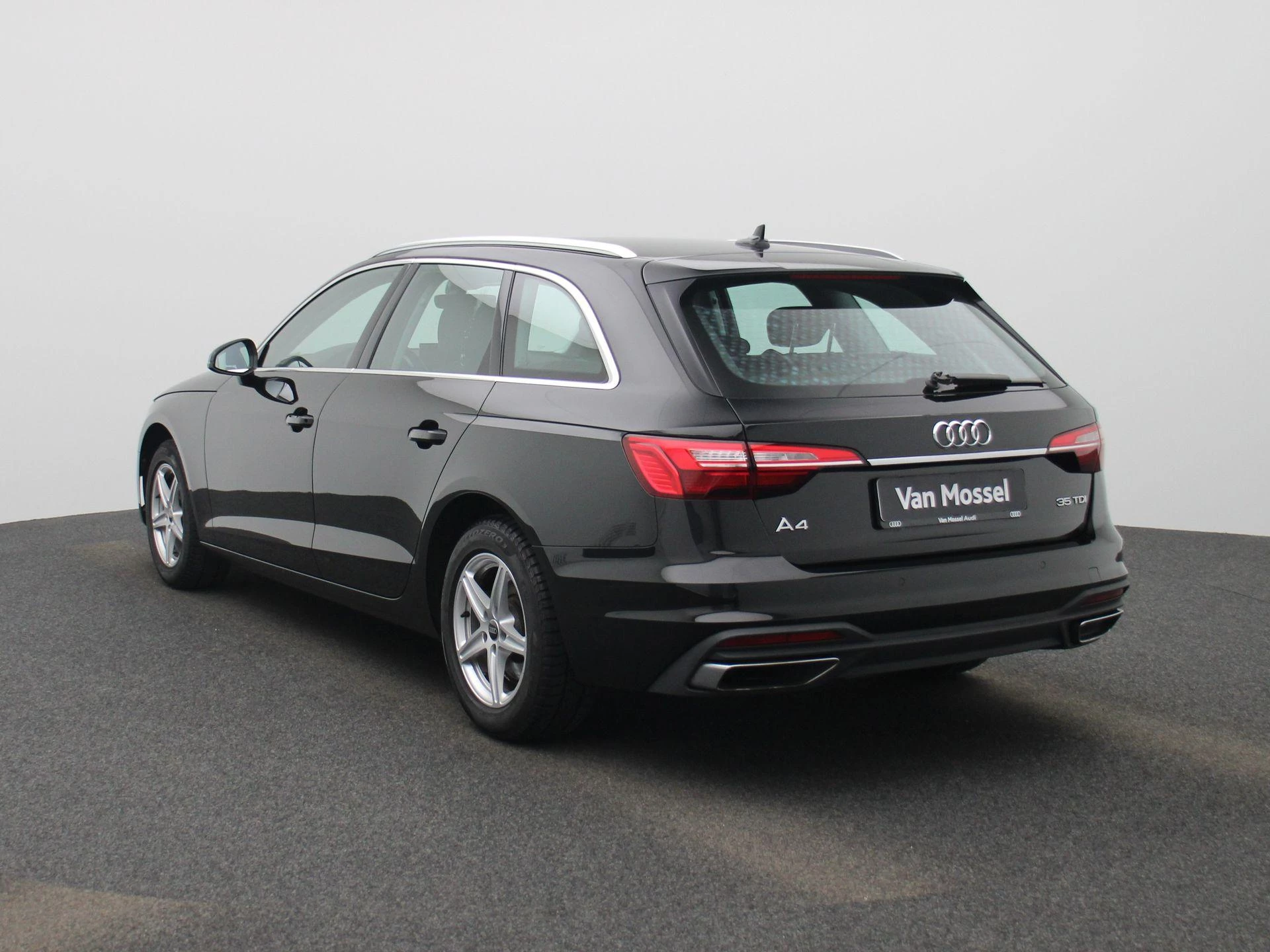 Audi-A4-image-1