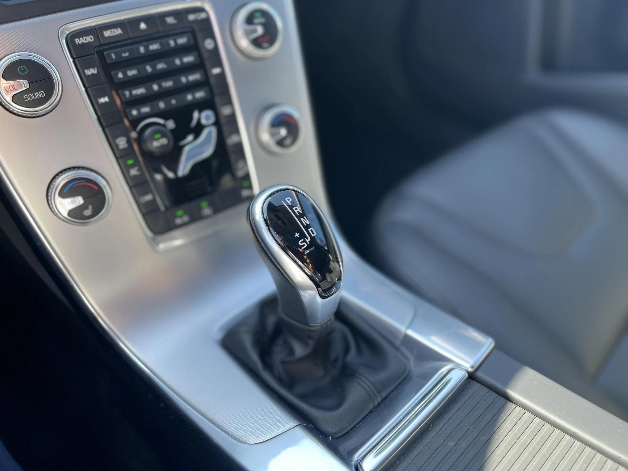 Volvo-V60-image-14
