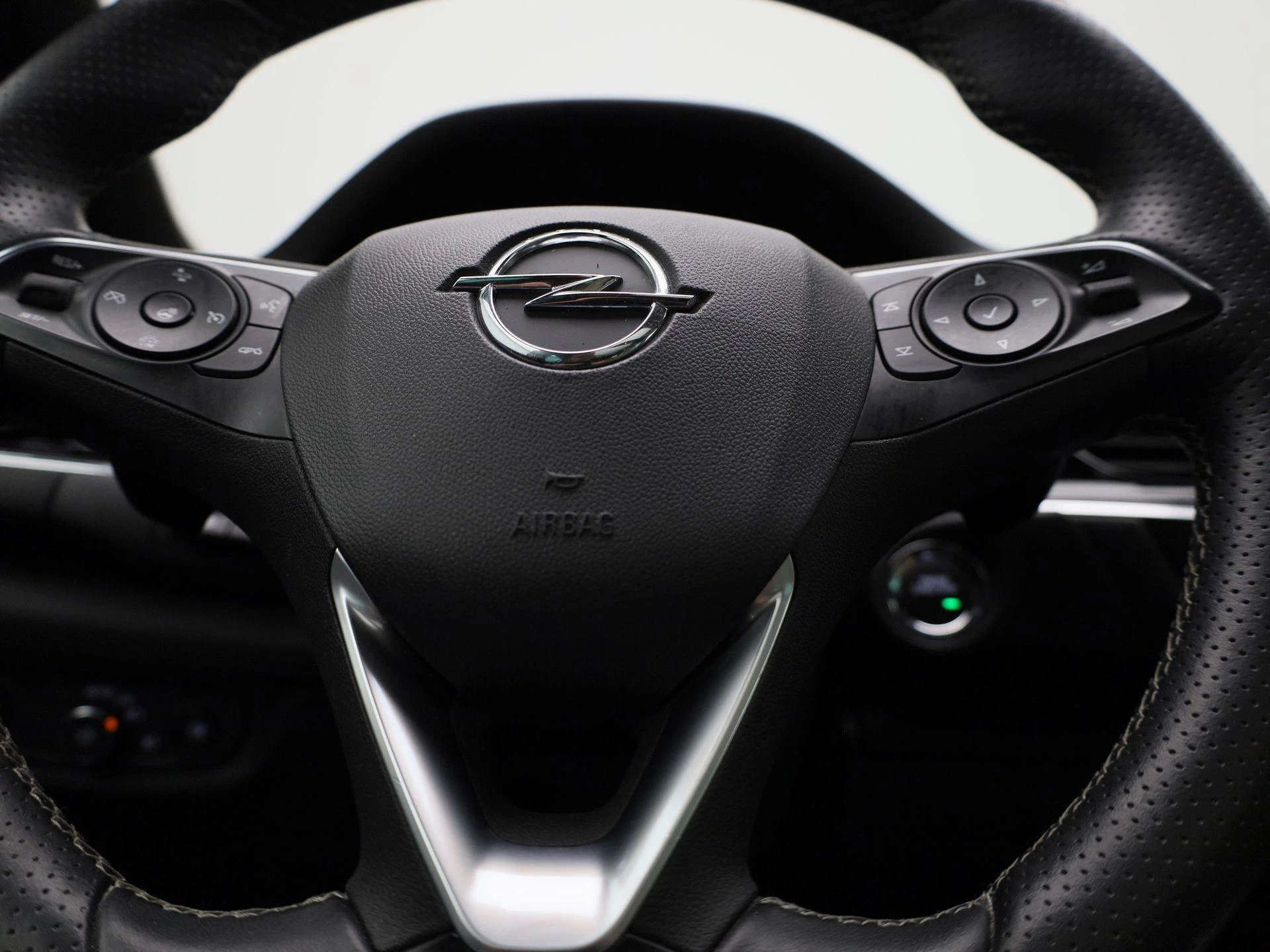 Opel-Insignia-image-25