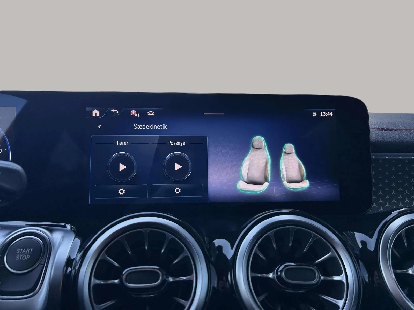 Mercedes-Benz EQB EQB250+ AMG Premium