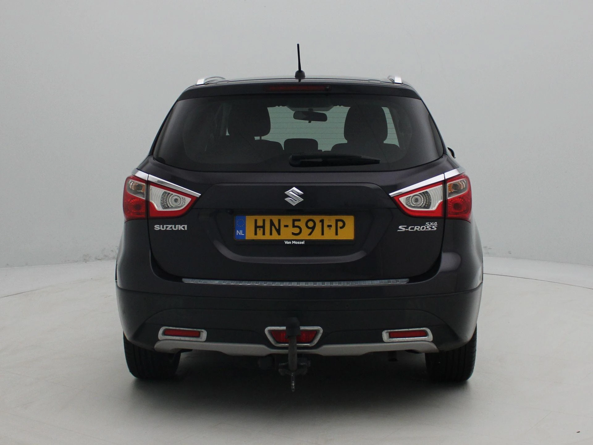 Suzuki-S-Cross-image-5
