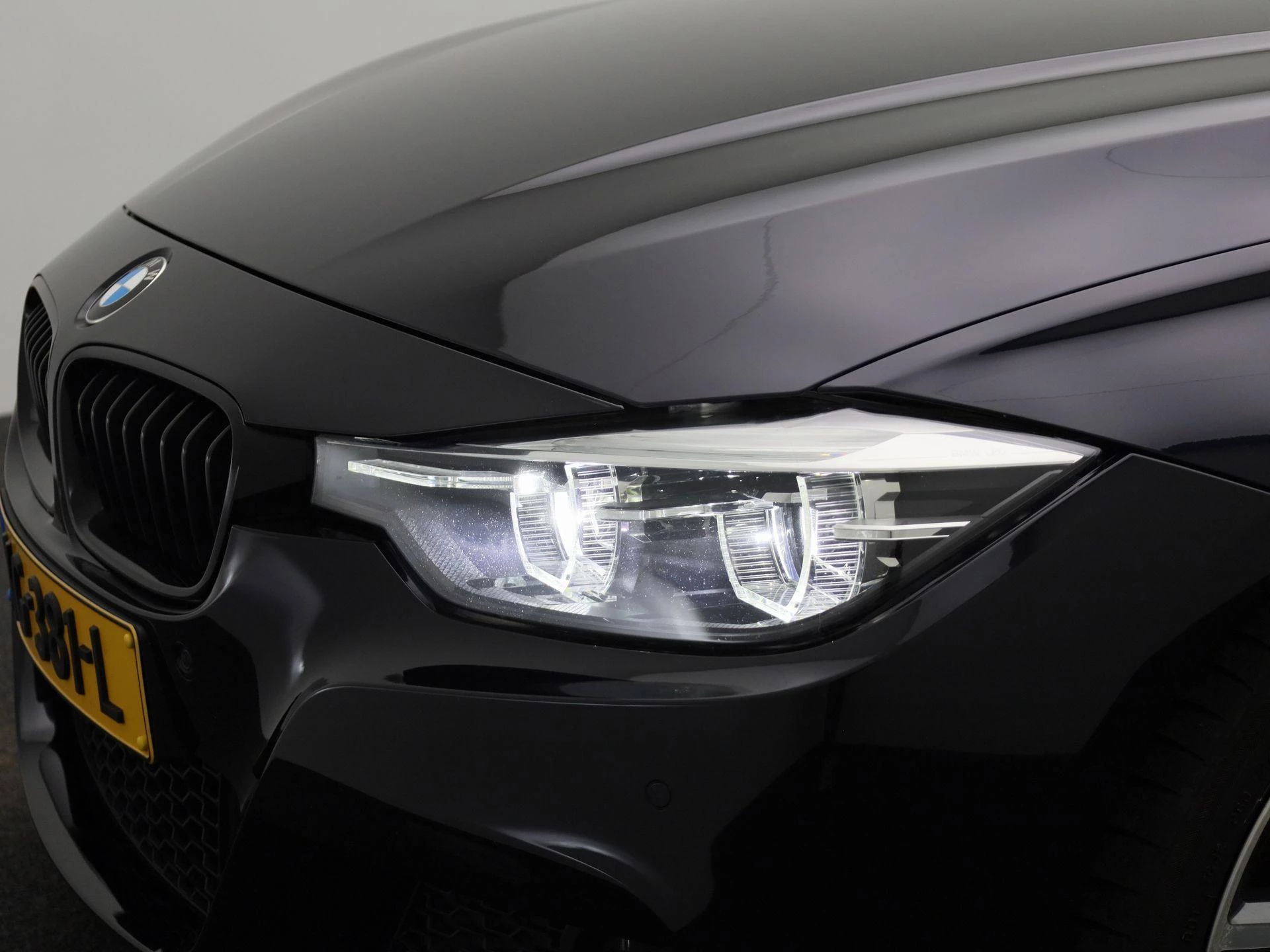 BMW-3 Serie-image-13