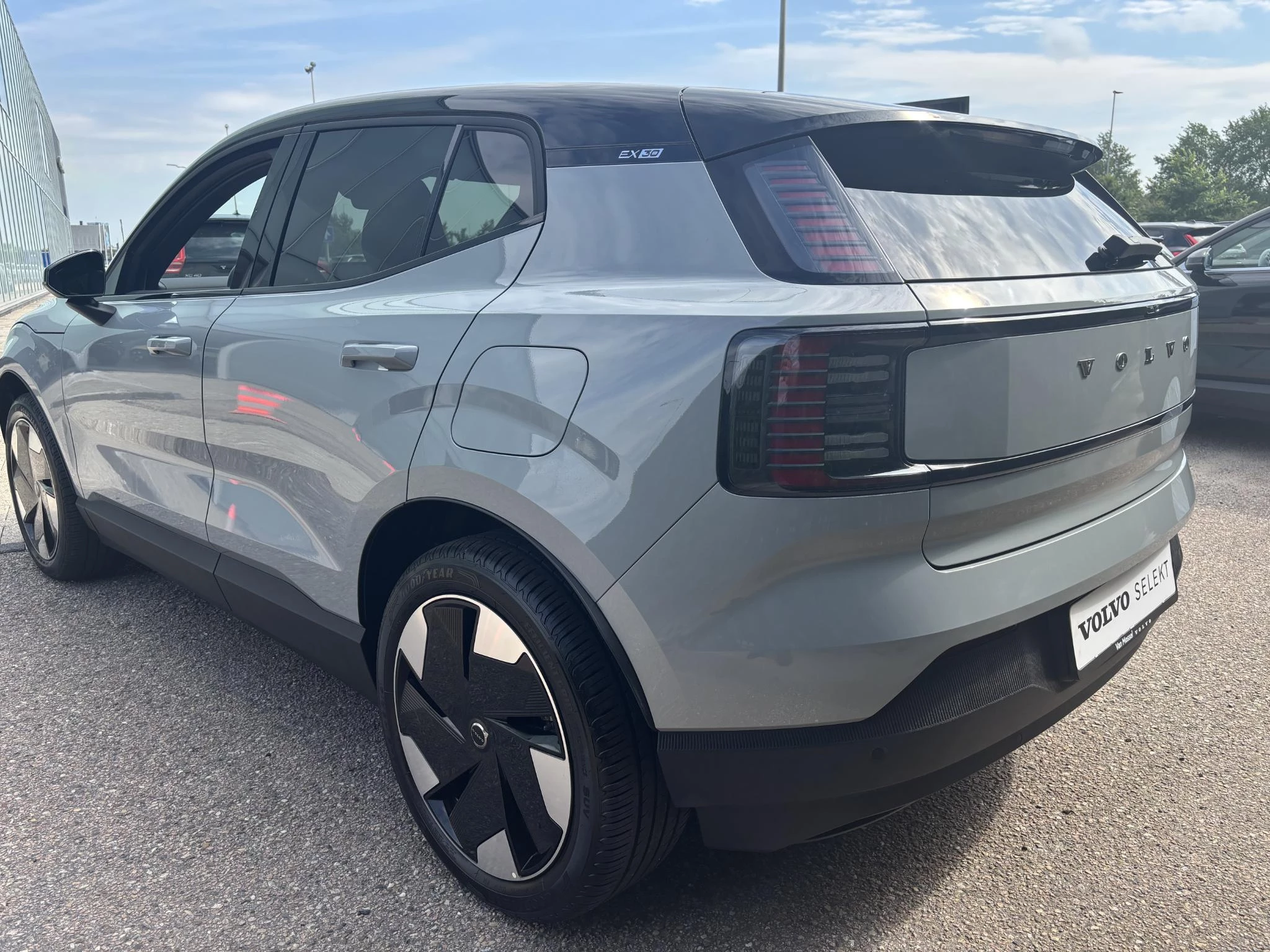 Volvo EX30 Single Motor Extended Range Plus 69 kWh