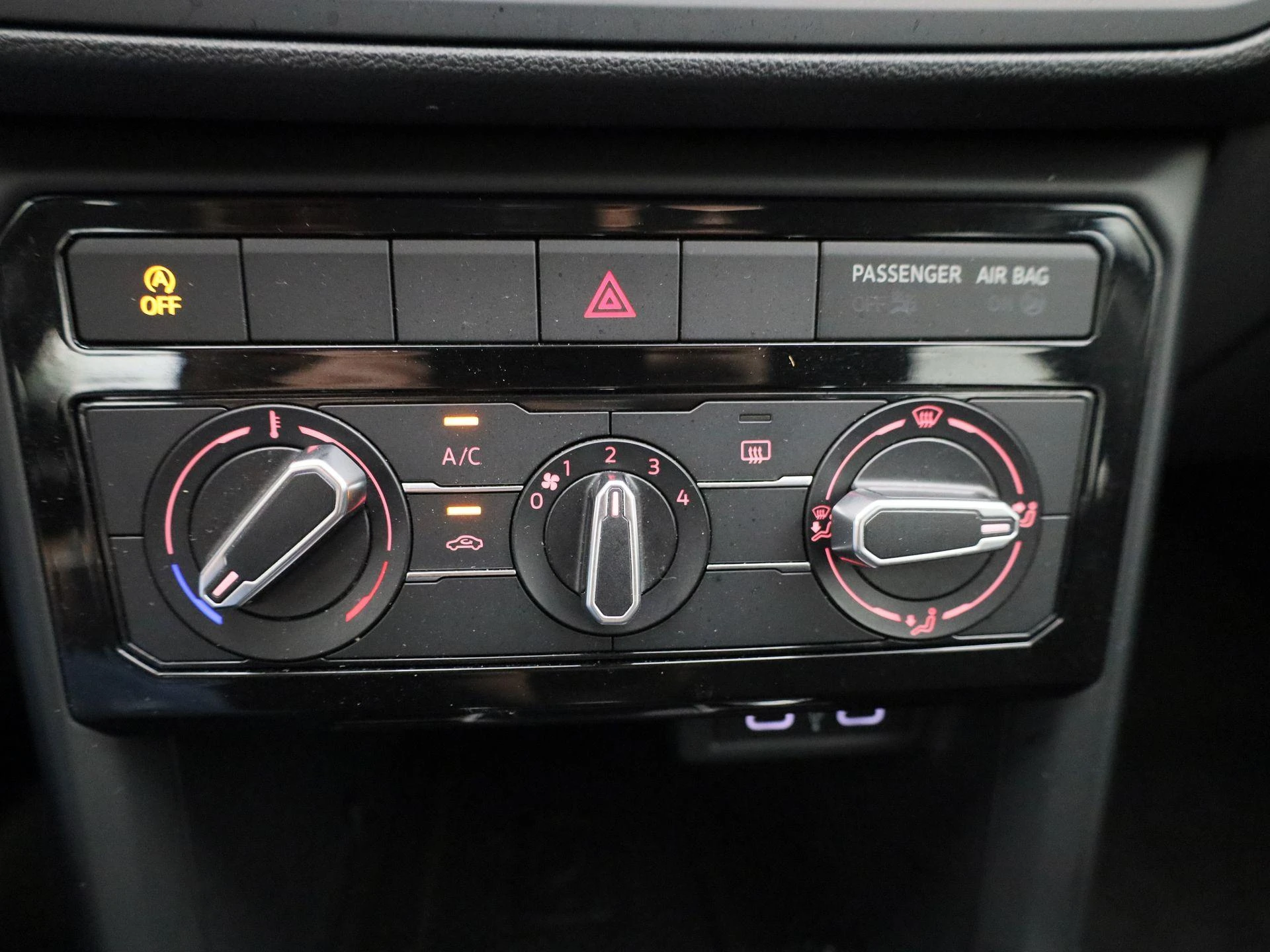 Volkswagen-T-Cross-image-22