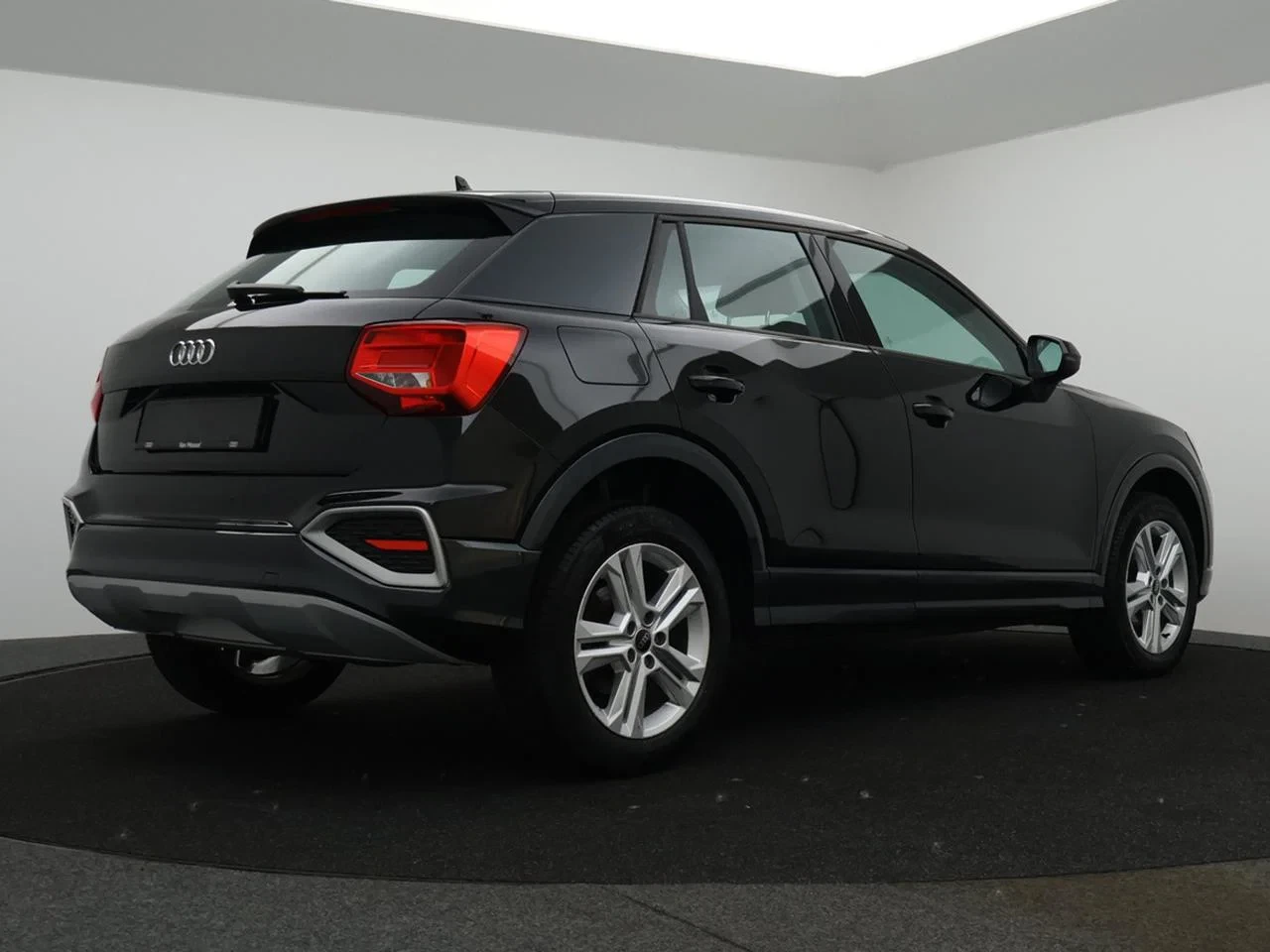 Audi Q2 35 TFSI Business Edition Advanced 150PK *AUTOMAAT*LEDER*CAMERA*CRUISE*PDC*VIRTUAL COCKPIT*AIRCO*ZETELVERWARMING*...*