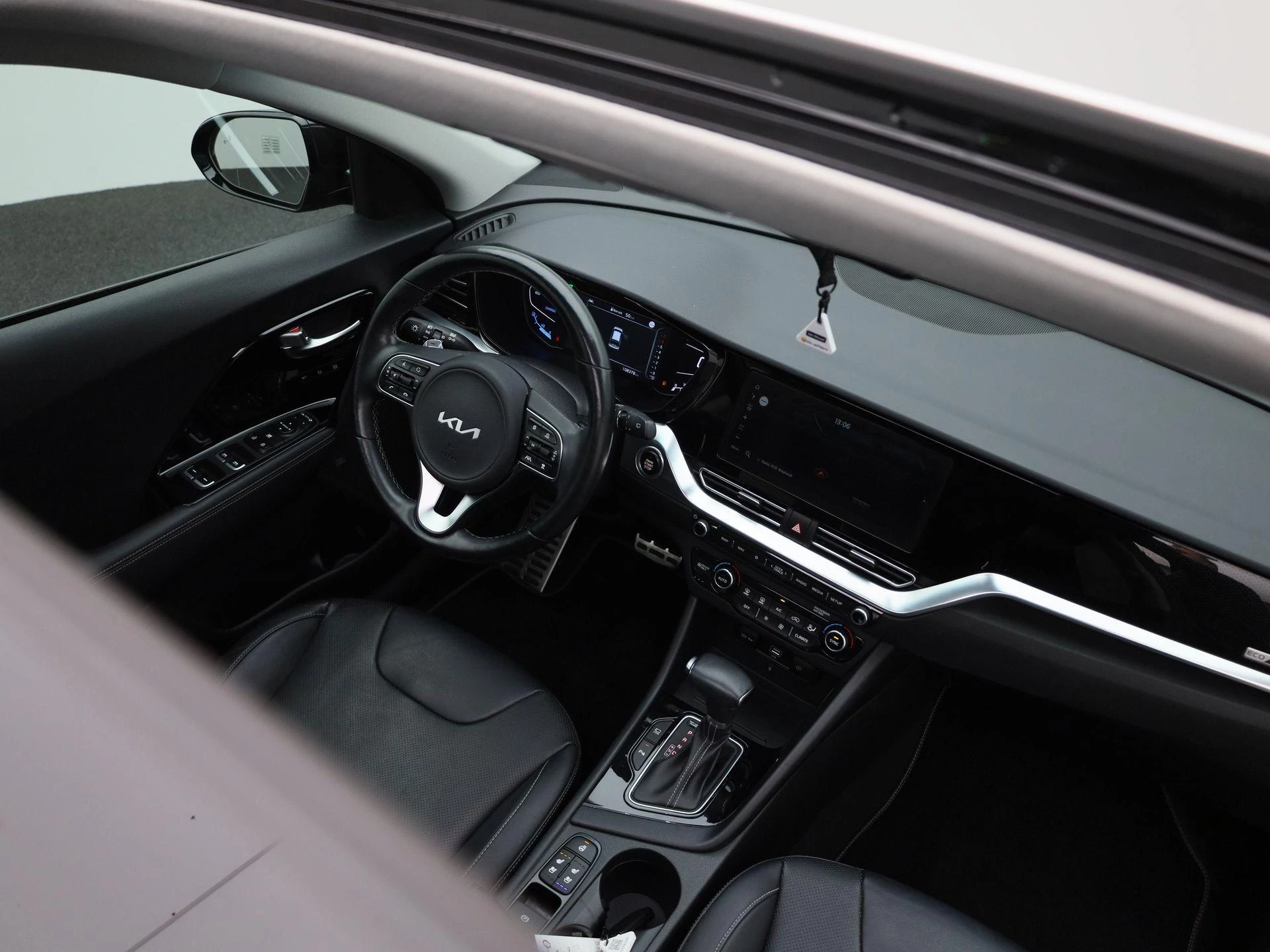 Kia-Niro-image-36