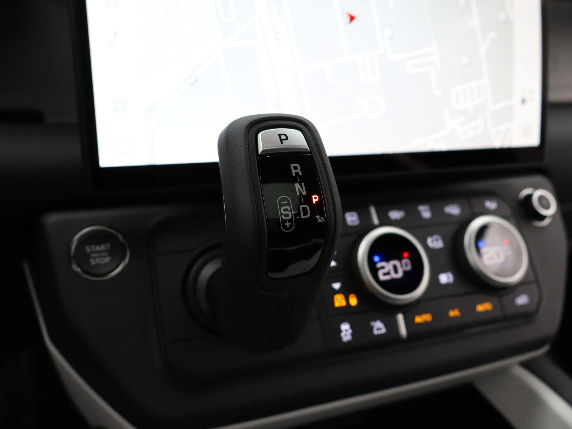 Land Rover-Defender-image-17