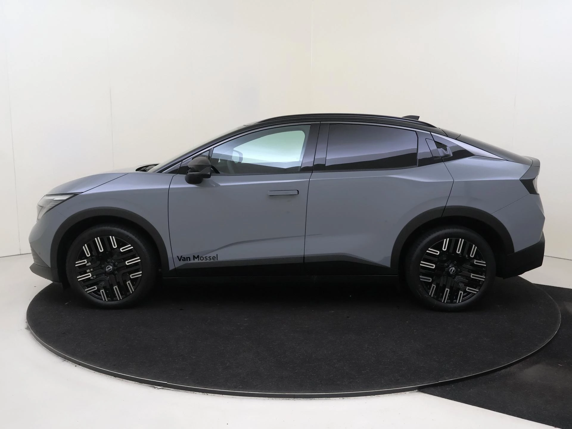 Nissan-Leaf-image-7