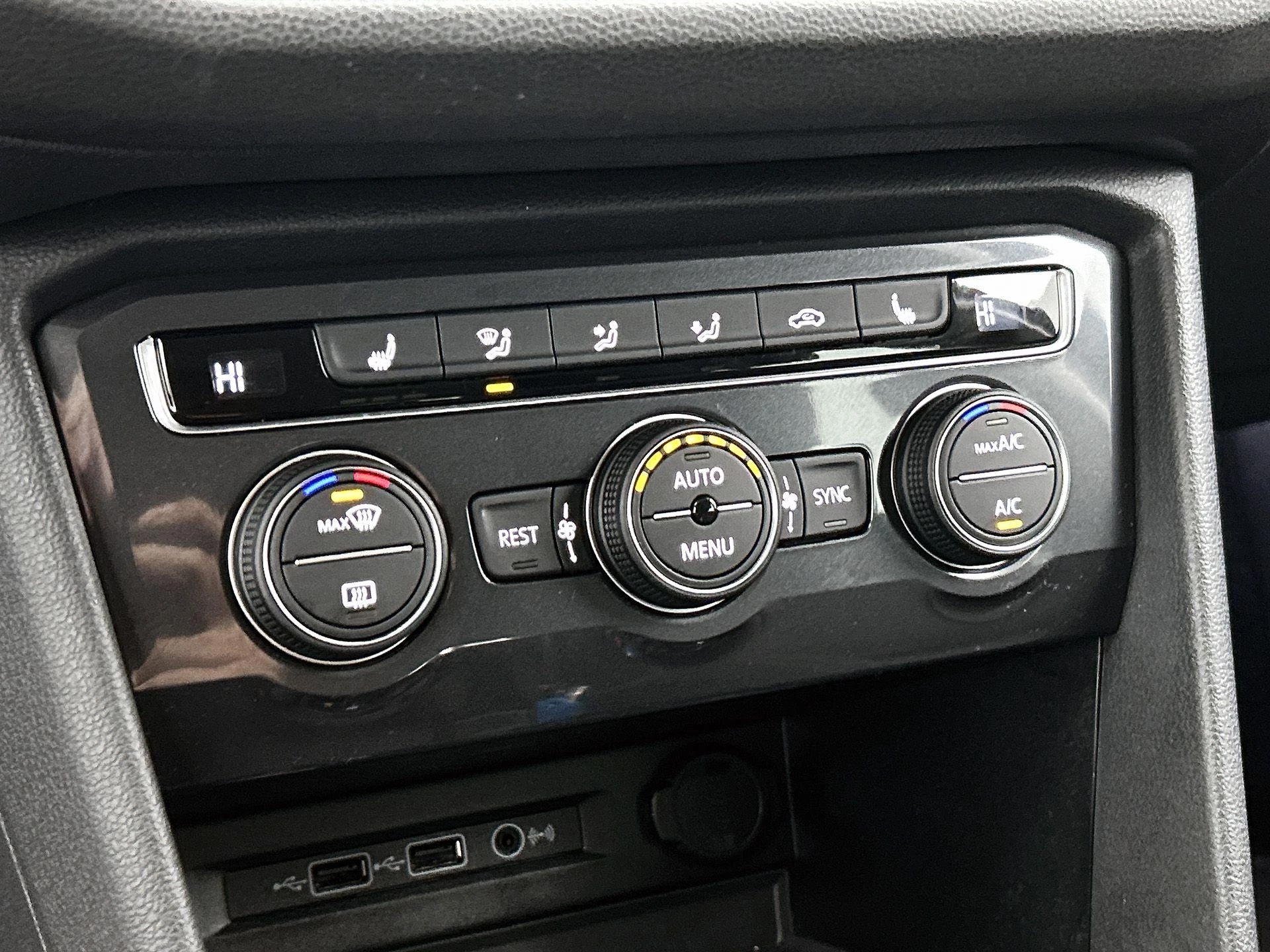 Volkswagen-Tiguan Allspace-image-16