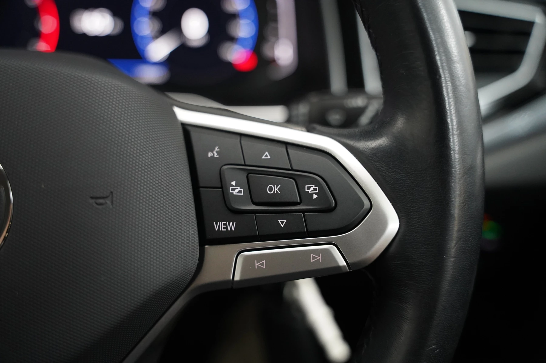 Volkswagen-Polo-image-17