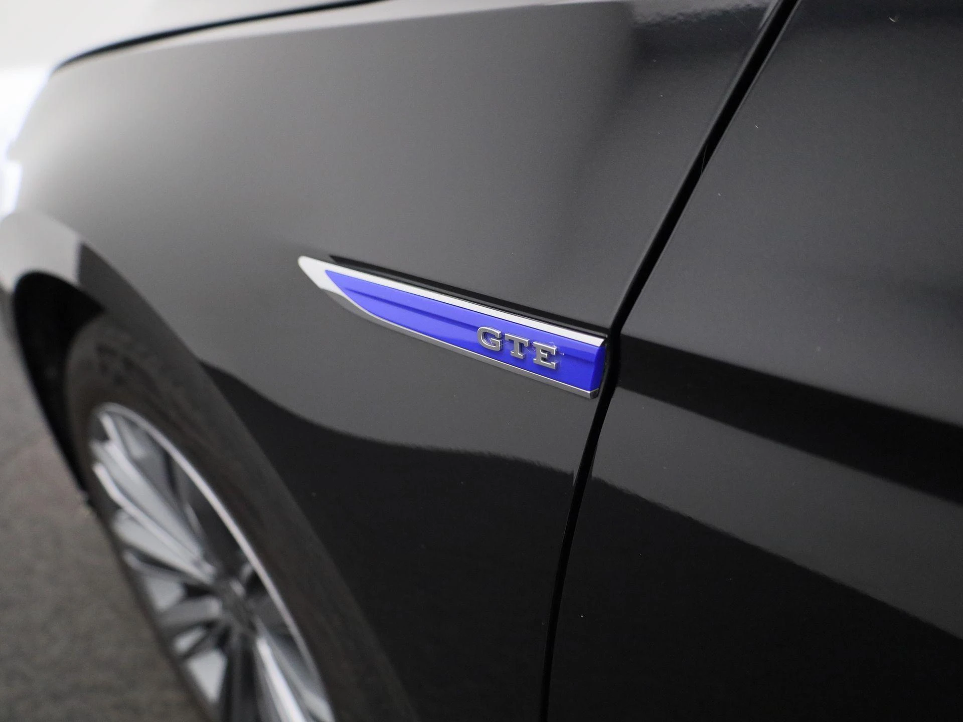 Volkswagen-Passat-image-40