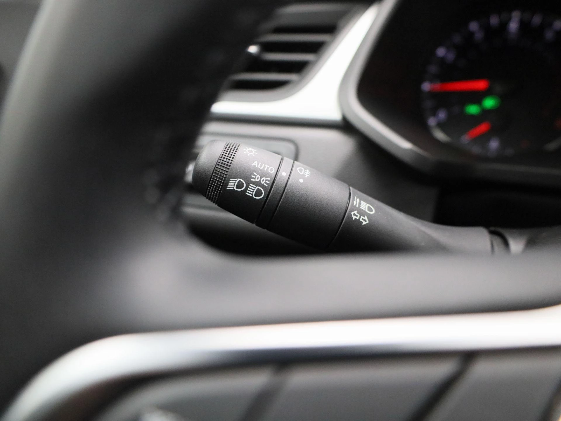 Renault-Captur-image-19