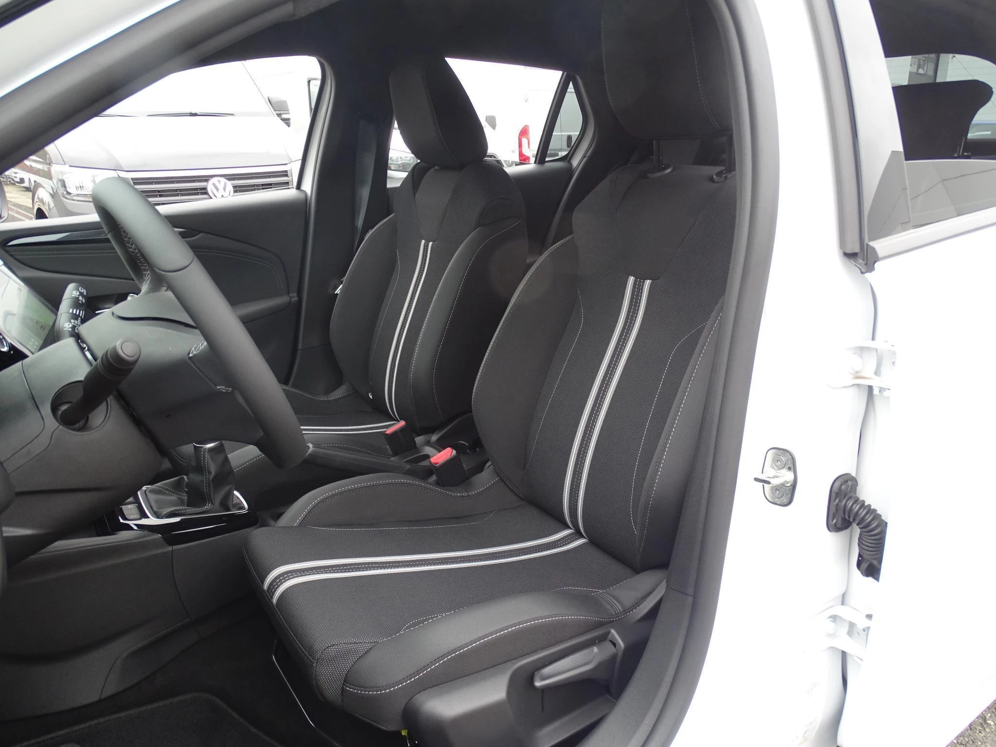 Opel Corsa 1.2 GS+gps+camera+park pilot