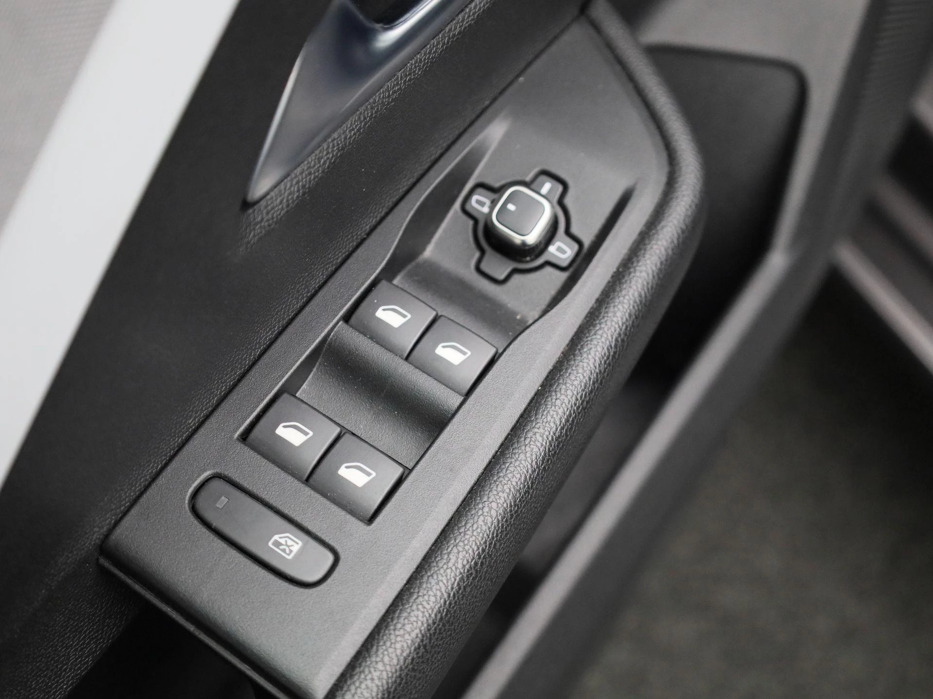 Opel-Astra-image-26