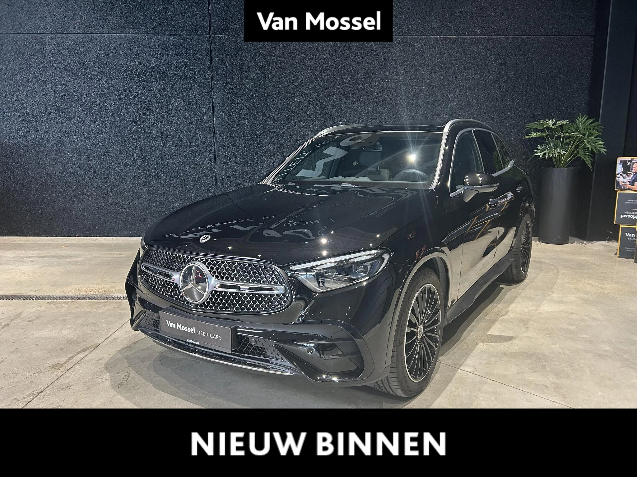 Mercedes-Benz-GLC-image-0