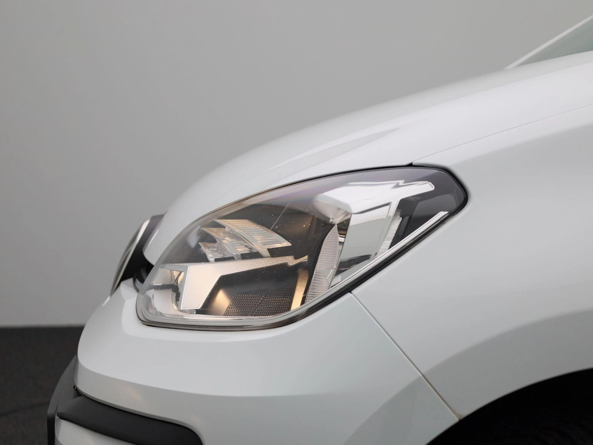 Volkswagen-up!-image-14