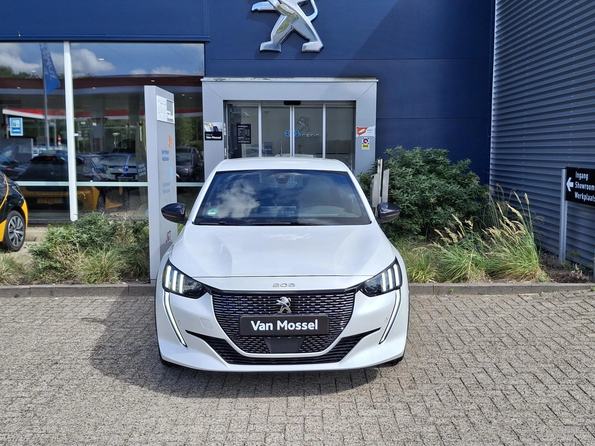Peugeot-208-image-3