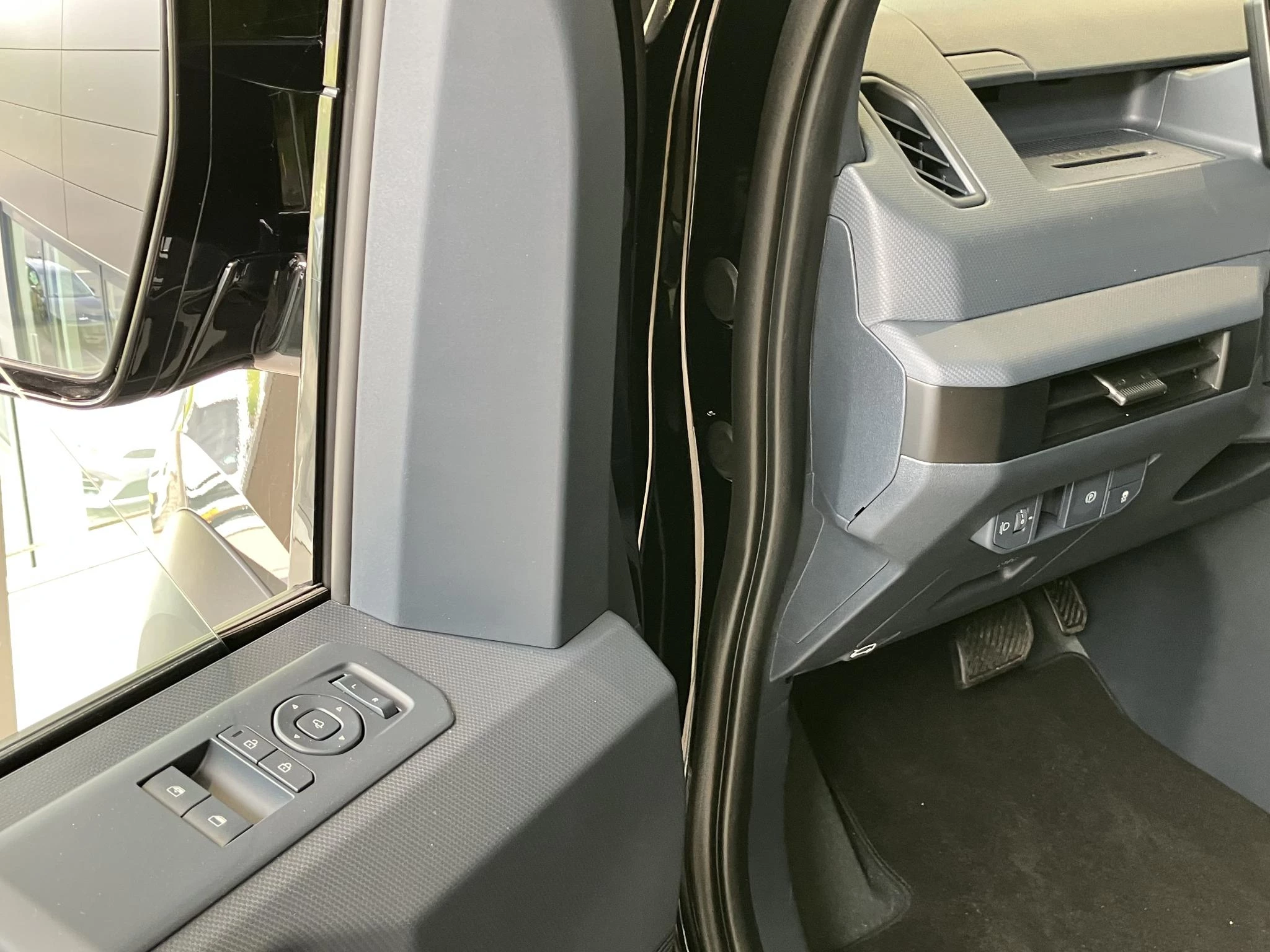 Kia-PV5-image-10