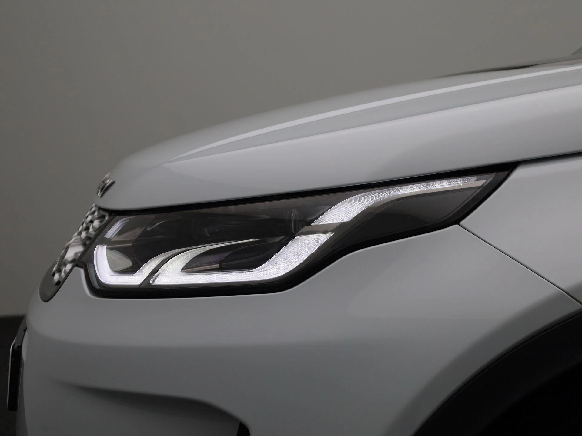 Land Rover-Discovery Sport-image-14