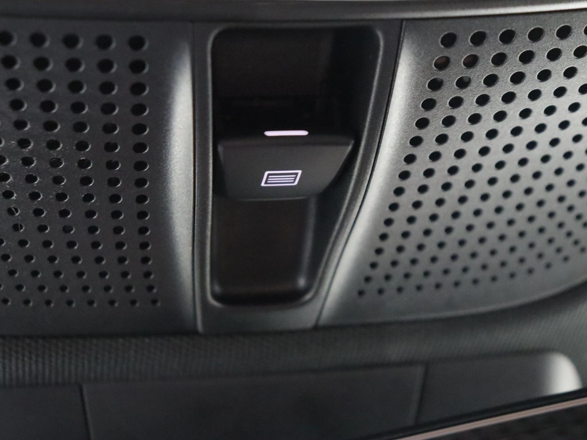 Mercedes-Benz-E-Klasse-image-32