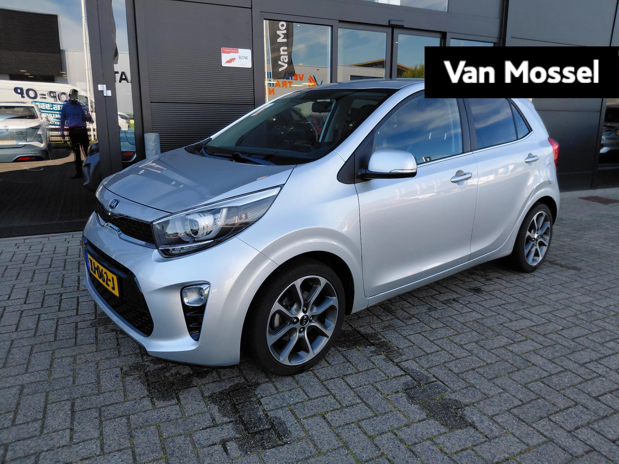Kia-Picanto-image-0