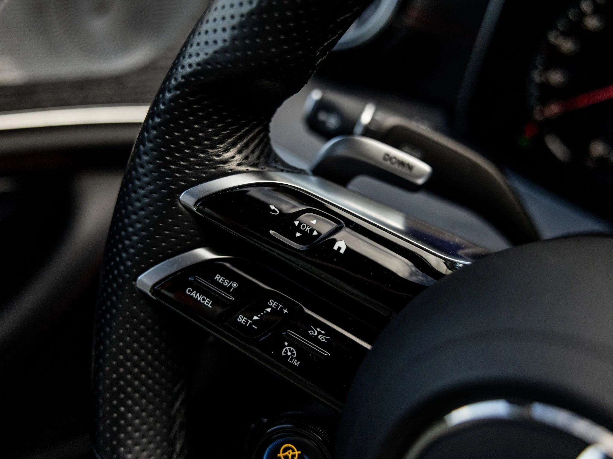 Mercedes-Benz-CLS-image-32