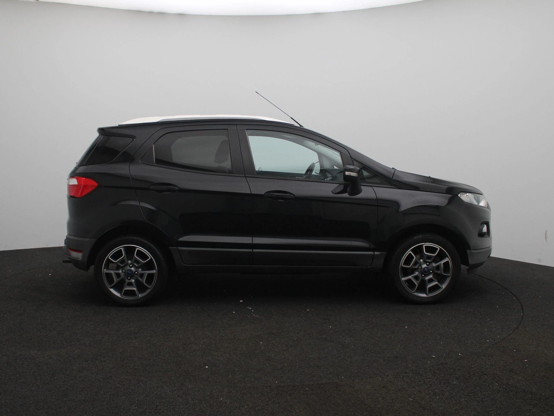 Ford-EcoSport-image-5