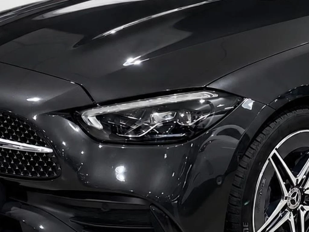 Mercedes-Benz-C-Klasse 300 d-image-4