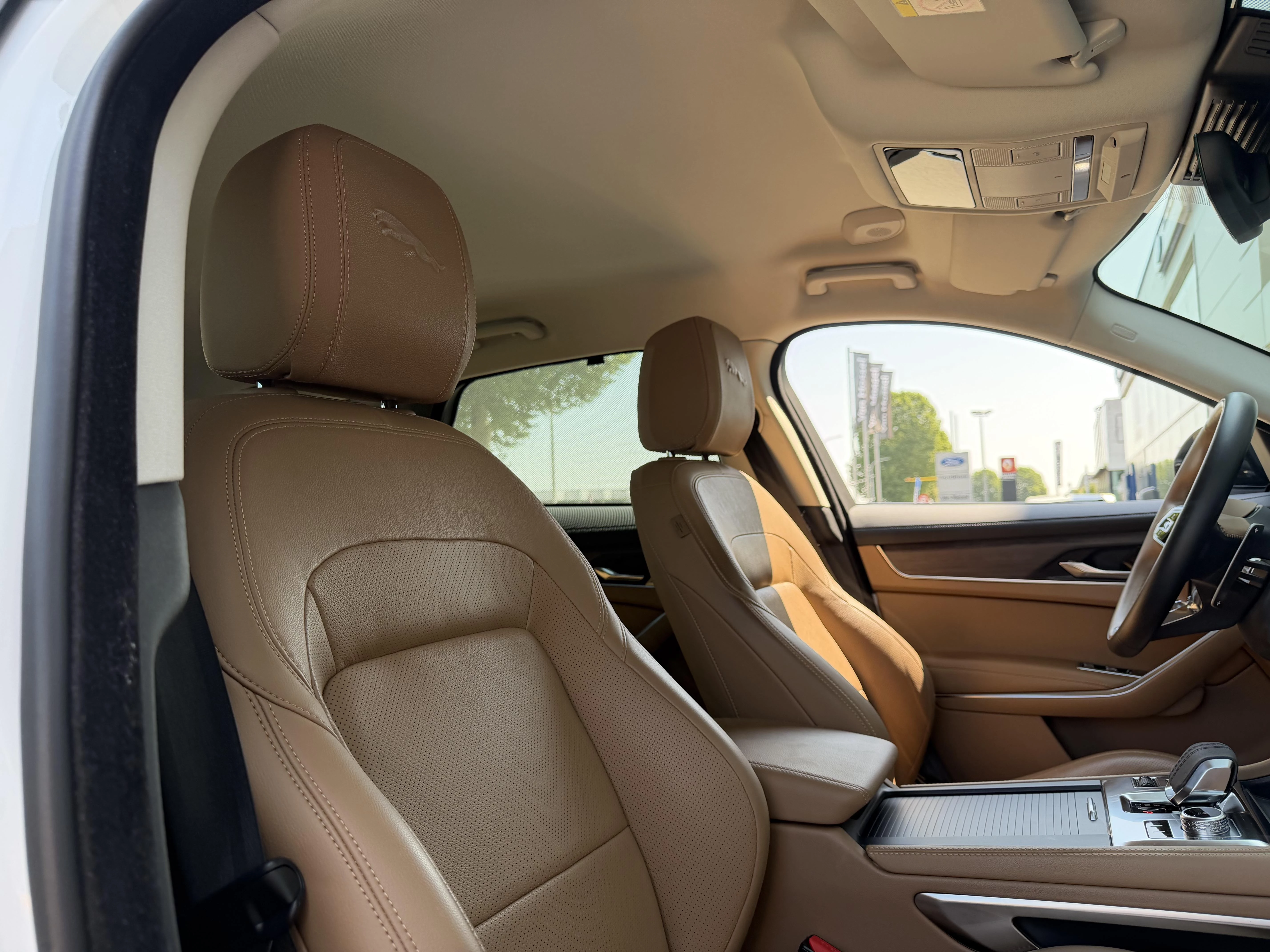 Jaguar F-PACE P250 SE AWD Auto. 22MY
