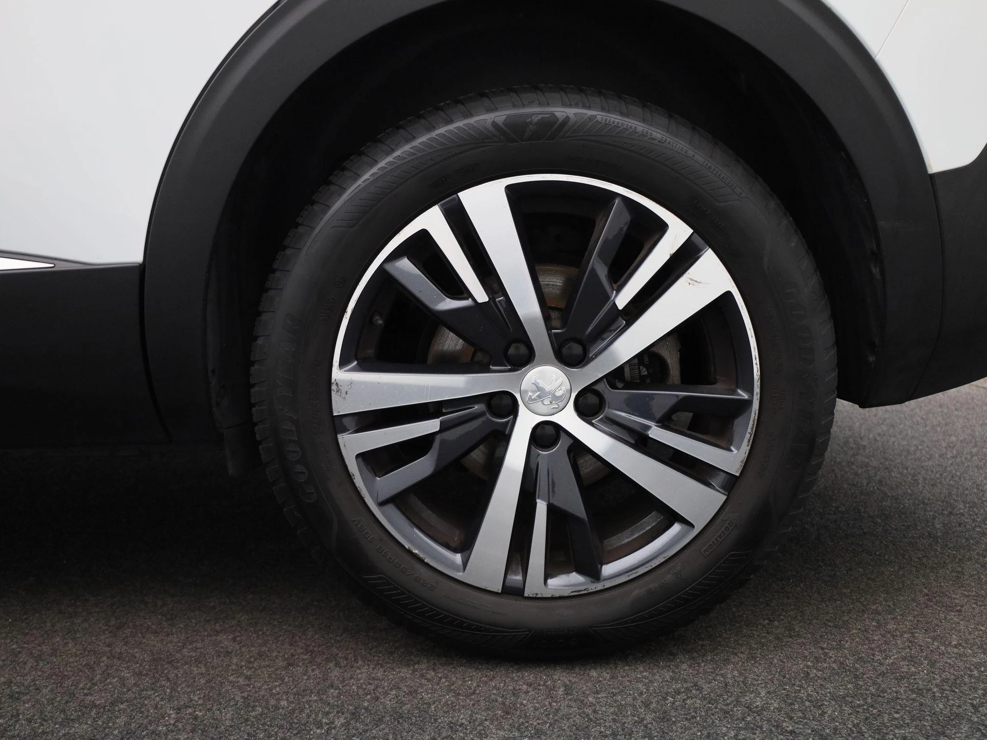 Peugeot-5008-image-17