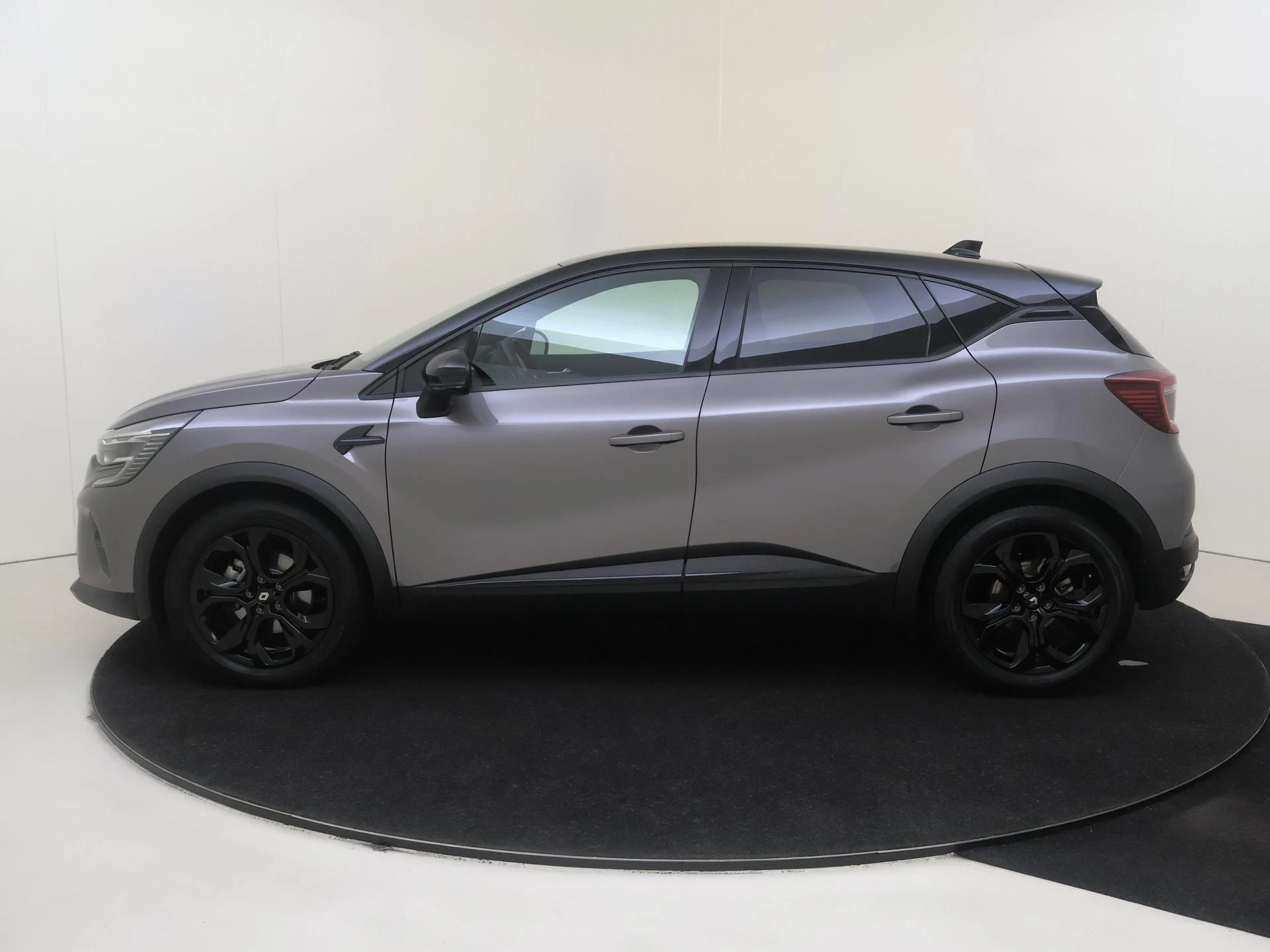 Renault-Captur-image-7