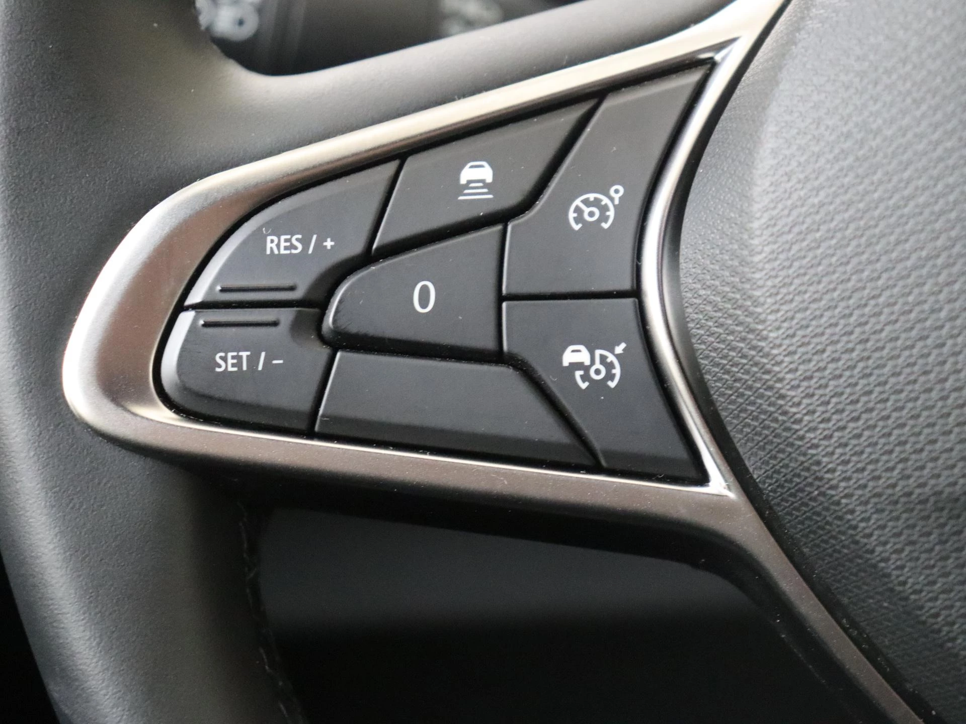 Renault-Clio-image-15