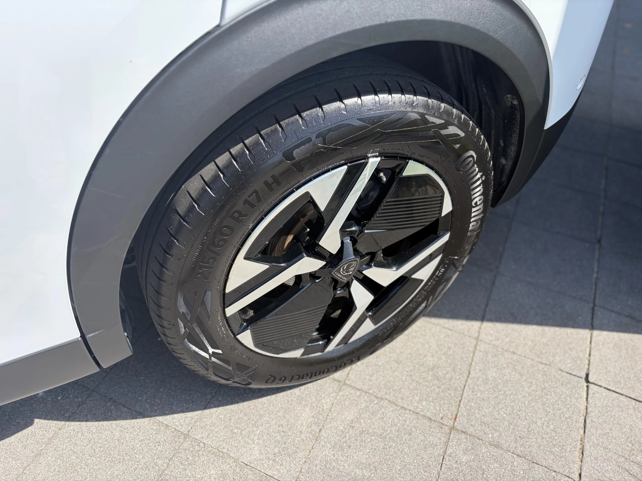 Peugeot-2008-image-10