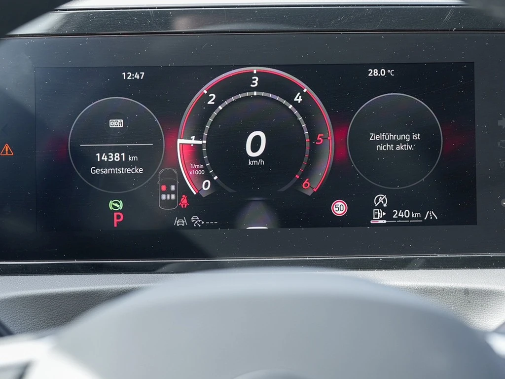 Volkswagen-Tiguan-image-13