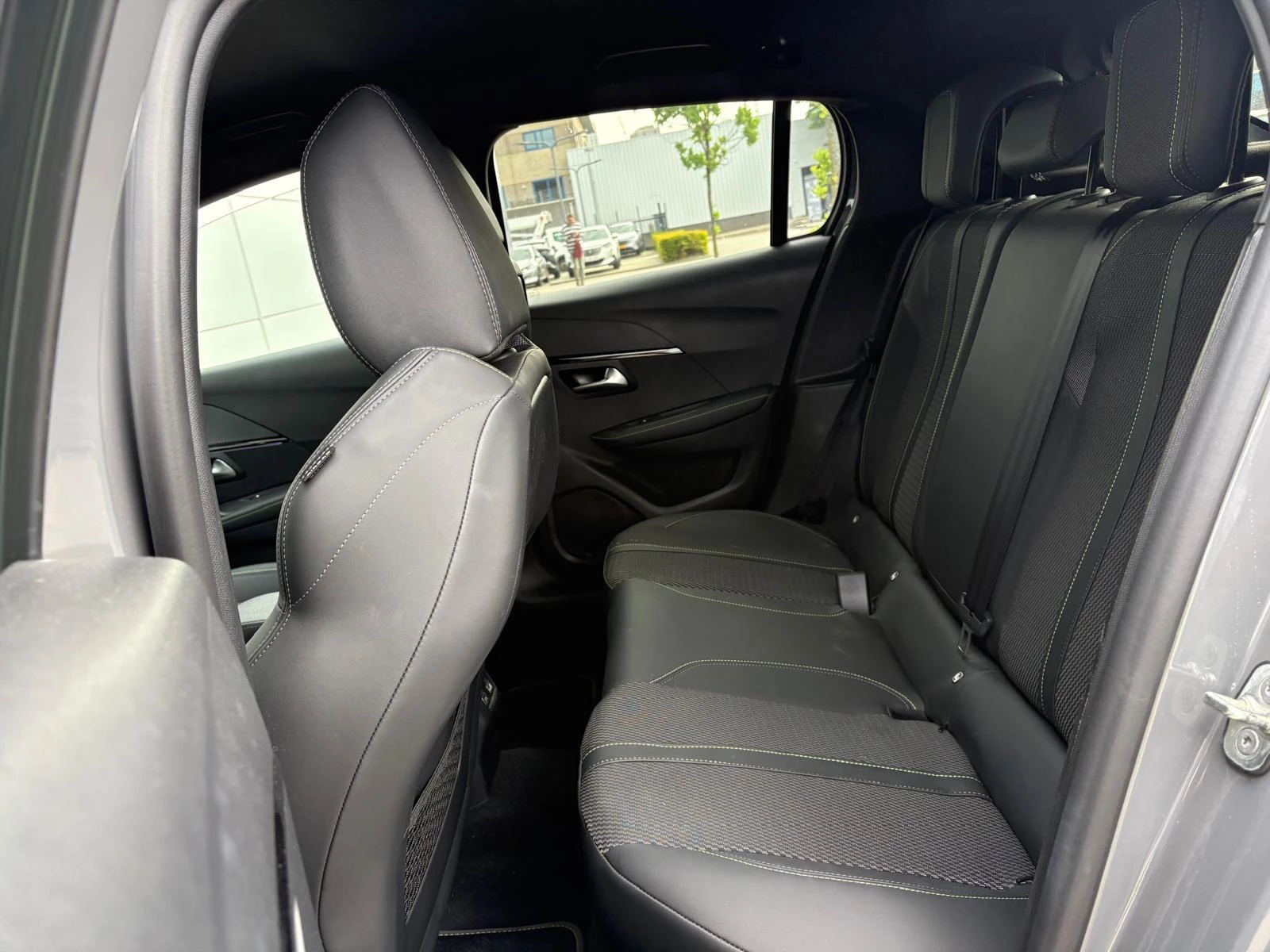 Peugeot 208 1.2 Hybrid 145 e-DCS6 GT