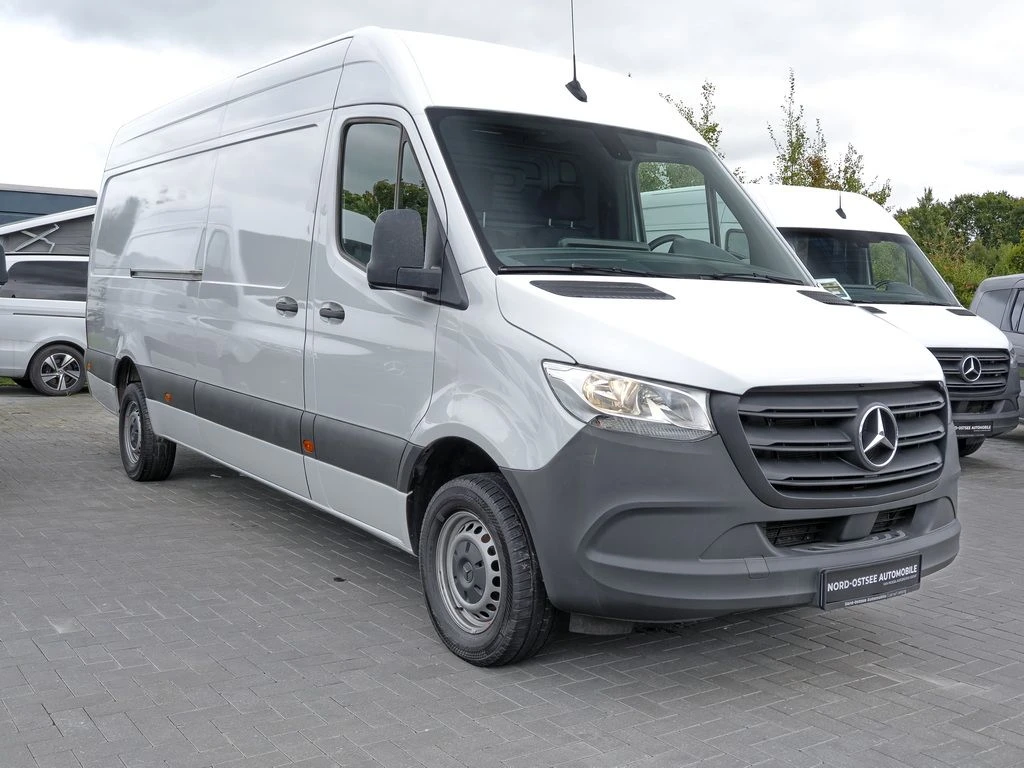Mercedes-Benz-Sprinter 317-image-4