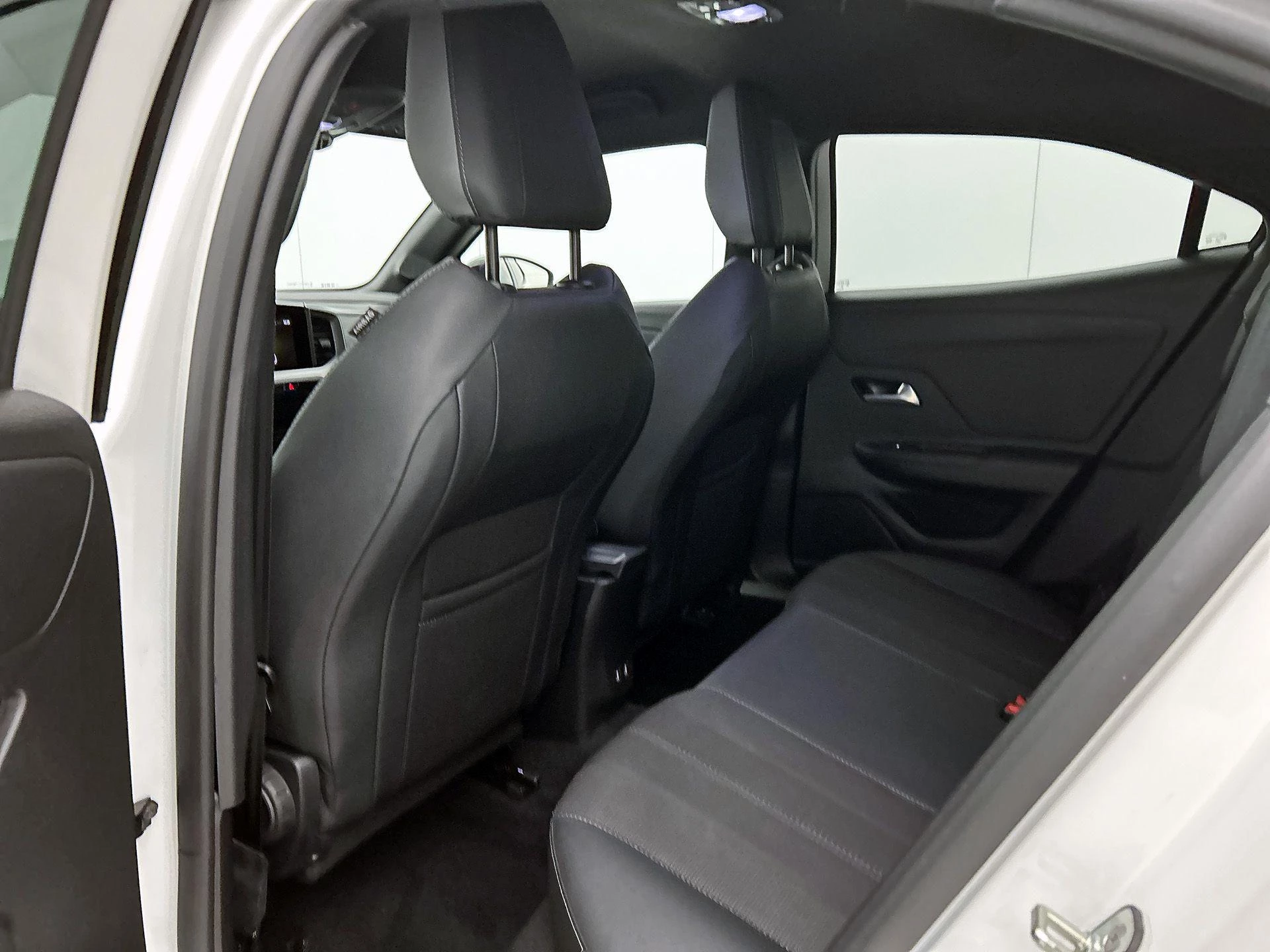 Opel-Mokka-image-25