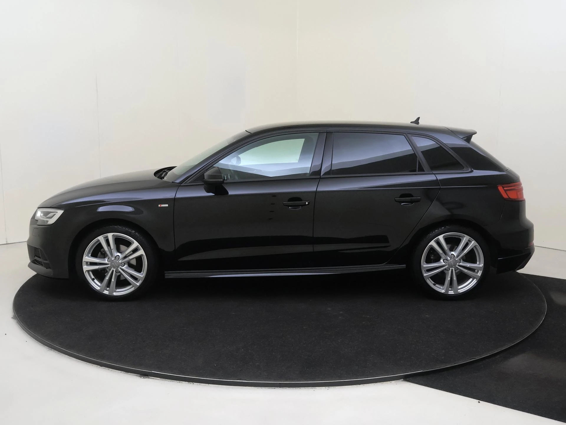 Audi-A3-image-7