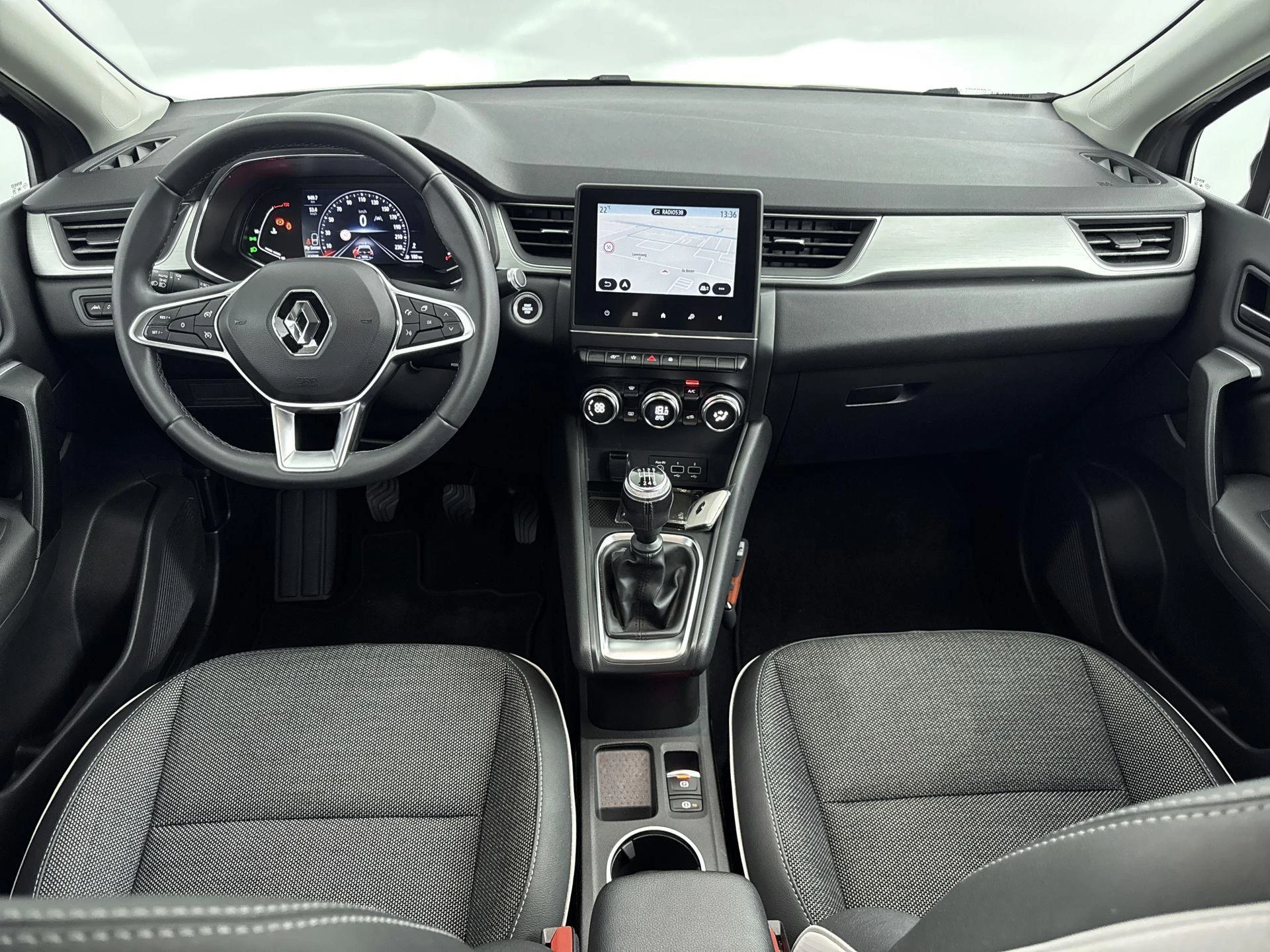 Renault-Captur-image-15