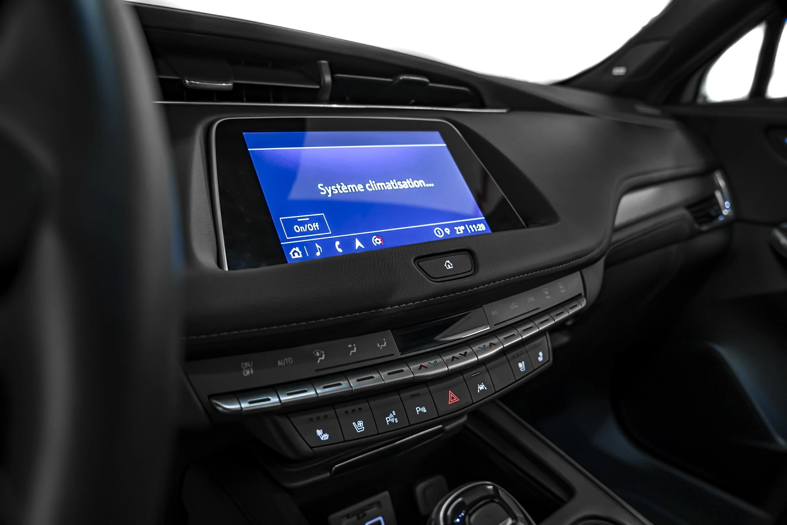 Cadillac-XT4-image-1