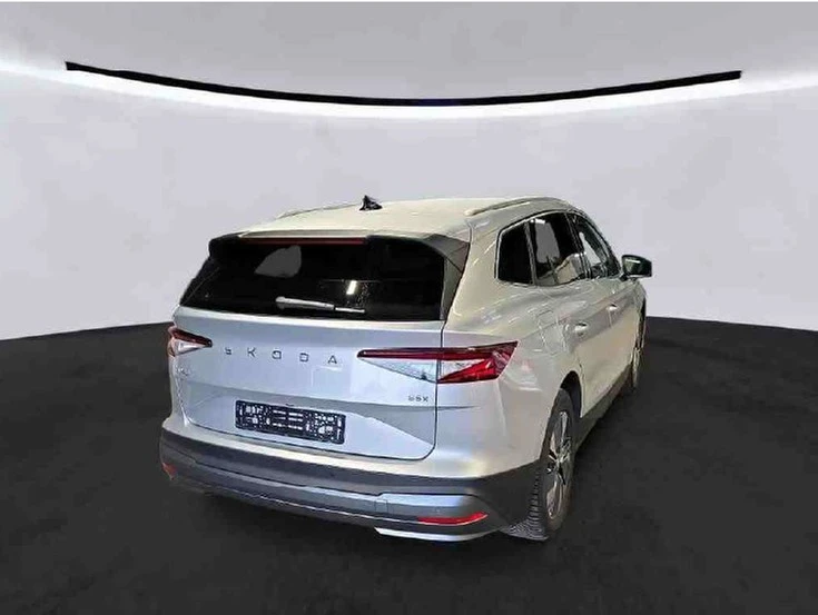 Škoda Enyaq iV 85x Loft Navi, Rear-View, ACC