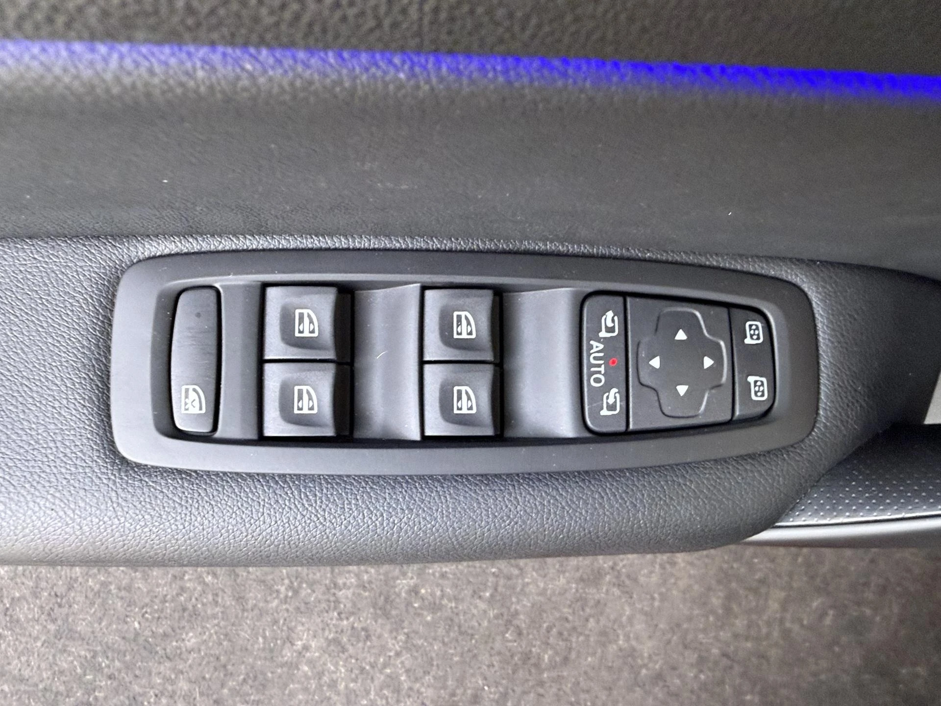 Renault-Mégane Estate-image-26